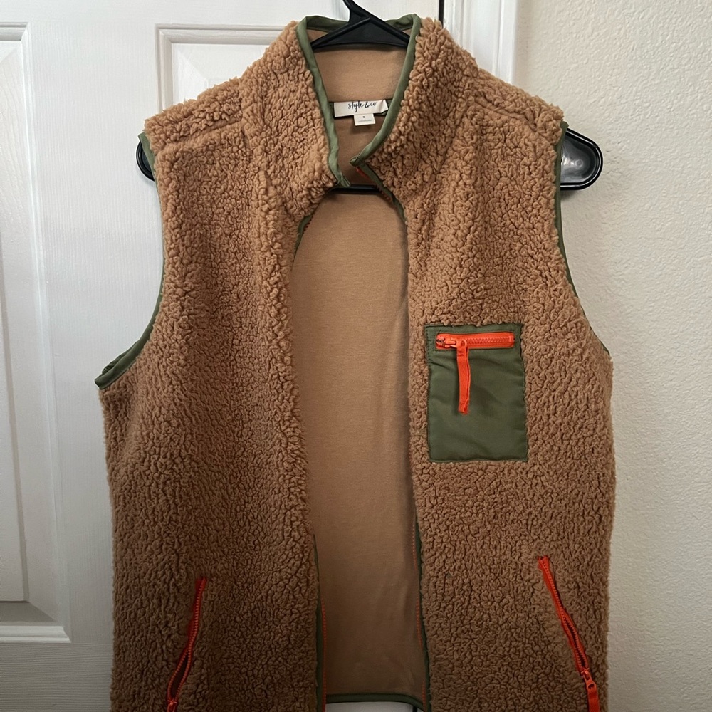 Fleece Vest